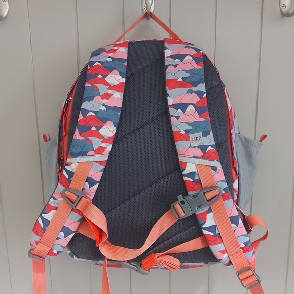 Kids MEC background - Picture 2 of 2